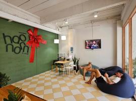 Hao Norn Hostel، بيت شباب في تونغسالا