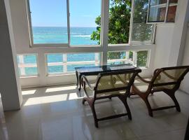 Talpe में, होटल SEASHORE Resort & Villa
