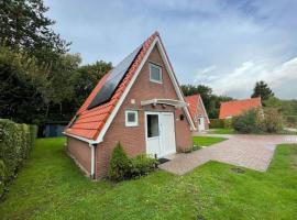 Holiday House in Friesland with Garden, ξενοδοχείο σε Sint Nicolaasga