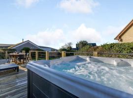 3 Bed in Croyde 86078, hotel with jacuzzis in Croyde
