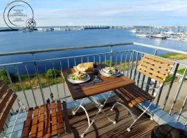 Lungomare Oro, Penthouse am Yachthafen, Traum Meerblick, Hunde erwünscht