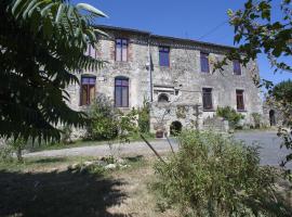 Logis de Riparfonds, hotel Bressuire-ben