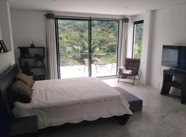 Habitación en casa Rural Campestre, biệt thự đồng quê ở La Vega