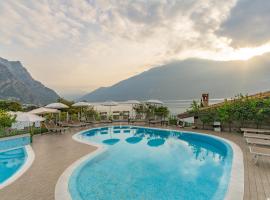 Garda Suite Hotel, hotel in Limone sul Garda