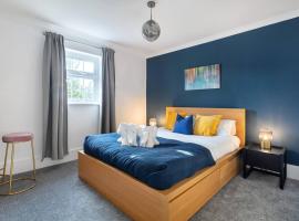 Newly Renovated 2 Bed Cottage - call for discount, smeštaj u okviru domaćinstva u gradu Vindzor