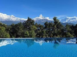 Himalayan Deurali Resort, hotell i Pokhara