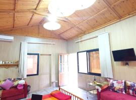 Bungalow chalet Salixagafay: Marakeş'te bir Oda ve Kahvaltı