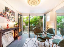 Chic Apartment South Paris • 90 m² up to 8 persons • Villa des Ammonites, hotel keluarga di Meudon