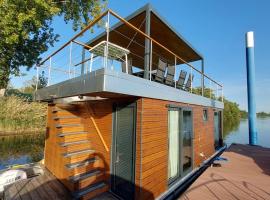 Riverboat-Rhein-Main Ferienloft, barco en Wiesbaden