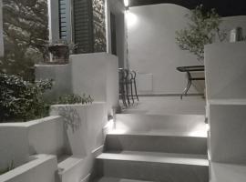 Angelouda's House - 2BR - 2 &Upsilon;&pi;&nu;&omicron;&delta;&omega;&mu;ά&tau;&iota;&alpha;, Karystos Center