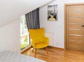 Apartament na Górnej, hotel amb aparcament a Puńsk