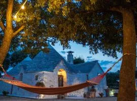 Trullo Mont Bell con giardino e piscina privata