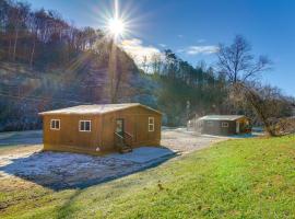 Peaceful Beattyville Cabin Near Red River Gorge!, hotel in Beattyville