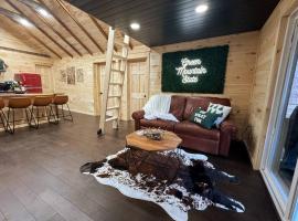 Brook Haven Retreat - Minutes to Mt Snow / Stratton, Pet Friendly!, מלון עם חניה בWardsboro