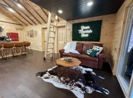 Brook Haven Retreat - Minutes to Mt Snow / Stratton, Pet Friendly!