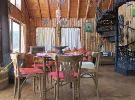 Casa Rustica a pasos de la playa: El Quisco'da bir tatil evi