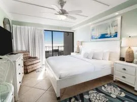 Ocean Breeze Oceanfront Tower King Room 2nd Fl