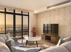 Eden on the Bay 167 by HostAgents, hotel near Seaside Village Shopping Centre, Bloubergstrand