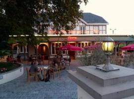 Hôtel Restaurant du Parc, hotel v destinaci Morlanwelz-Mariemont