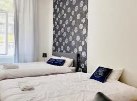 Hotel Apartment in square praha 2