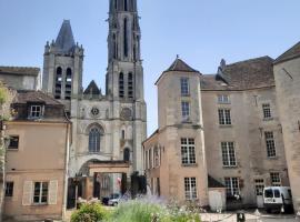 Pierres et Jardins, hotel a Senlis