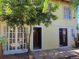 CASA A 6 CUADRAS PLAYA PUNTA MOGOTES, P/6 PERS., hotell sihtkohas Mar del Plata