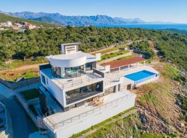 Villa Harizma, βίλα στην Μπούντβα