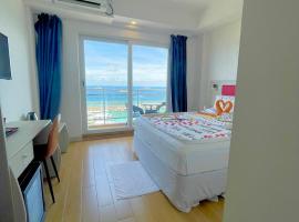 iCom Marina Sea View: Maafushi şehrinde bir otel