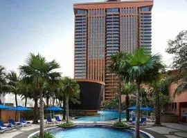 Times Square Apartment By Skyline