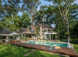 VILLA VALE - Luxury Mountain Retreat, hotel with pools in Chiang Mai