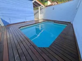 Casa em Juquehy com piscina a 100 metros da praia