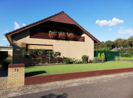 Ferienwohnung / Monteurswohnung in ruhiger Waldlage, alojamento para férias em Borghees