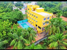 Auro Galaxy Pondy with Swimming Pool, hotel in Kottakupam