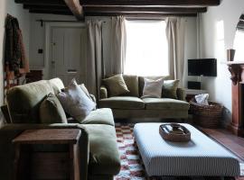 Luxury family and dog friendly cottage in North Norfolk, Aylsham，艾爾舍姆的小屋