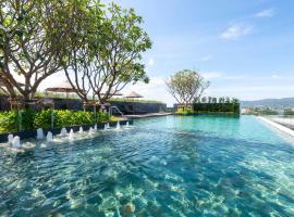 Ramada Plaza by Wyndham Chao Fah Phuket, hotel en Phuket