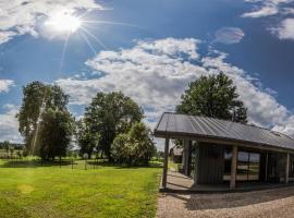 Holiday home Uzbazes, hotel in Valmiera