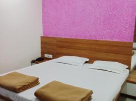 HOTEL SHREEJAY, hotel v destinaci Mahād