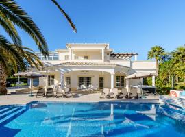 Alcore Luxury Golf Villa at Alto Golf Alvor, ξενοδοχείο σε Alvor