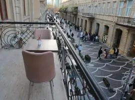 Solo Boutique Hotel、バクーのビーチ周辺のバケーションレンタル