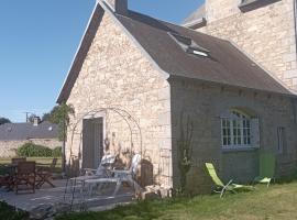 Cottage chaleureux à 25 mn de la côte de granit rose, budget hotel sa Bégard