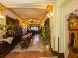 Hotel Tisza és Thermálfürdő