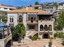 Authentic Villa with Pool and Garden in Beit Chabeb