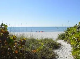 Seaside Beach House 205