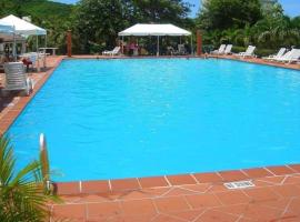 4 Guests - Stunning View - Pool - South Finger, hotel a Jolly Harbour