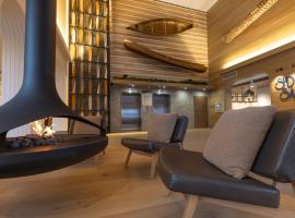 Hotel Canoe and Suites, hotell sihtkohas Banff