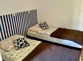 Apartament nr 5 lub 6 przy Sali Kominkowej