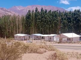 Cabañas de los Andes, hotel in Uspallata