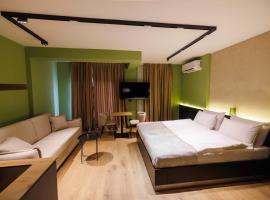 1863 Boutique Hotel, hotell i Peje