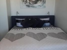 Appartement mit Penthaus Charakter, ξενοδοχείο για ΑμεΑ σε Fürth