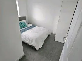 Darnley southside room in a private home 61 Leggastston Road